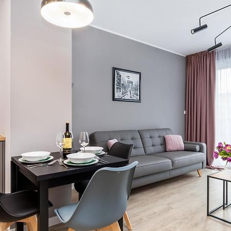 Modern City Center Apartments By Noclegi Renters Poznan Exterior photo