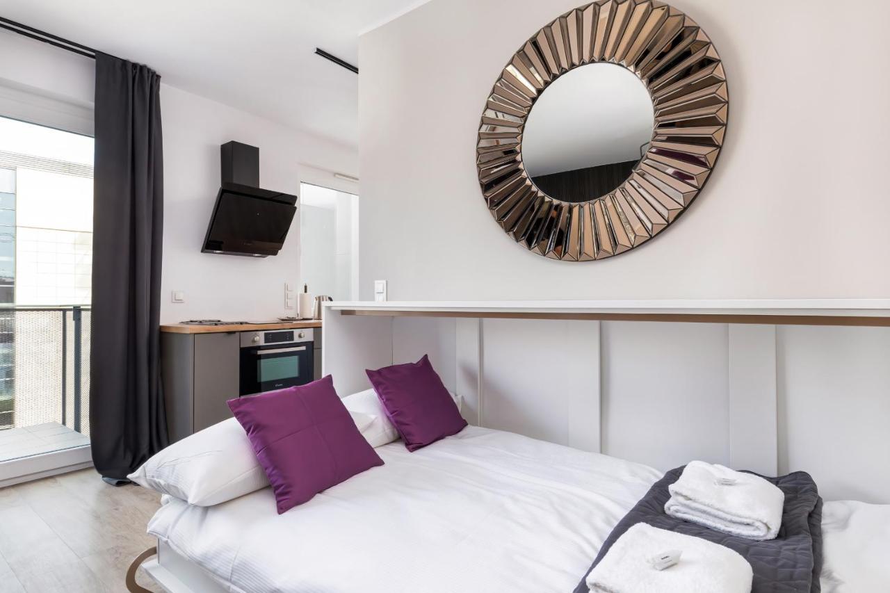 Modern City Center Apartments By Noclegi Renters Poznan Exterior photo