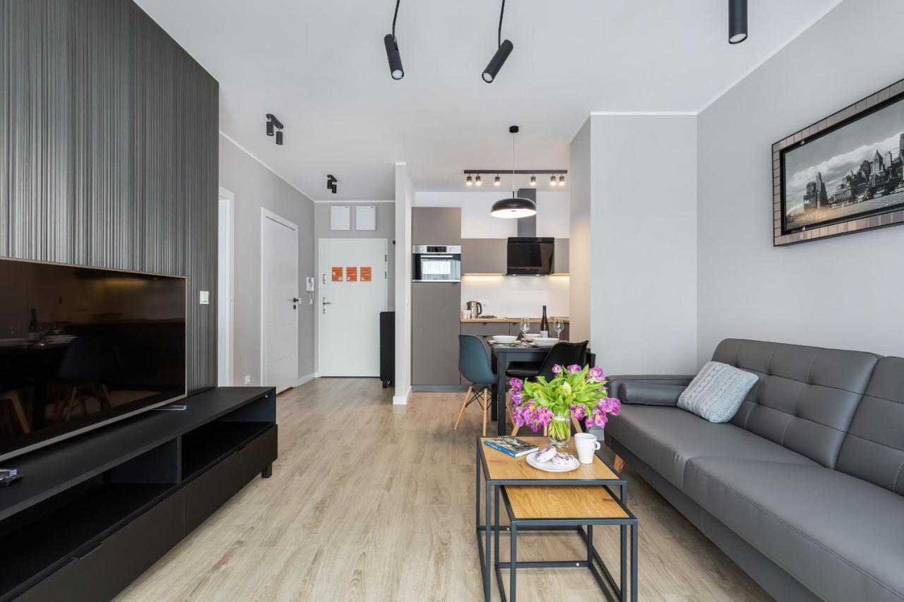 Modern City Center Apartments By Noclegi Renters Poznan Exterior photo