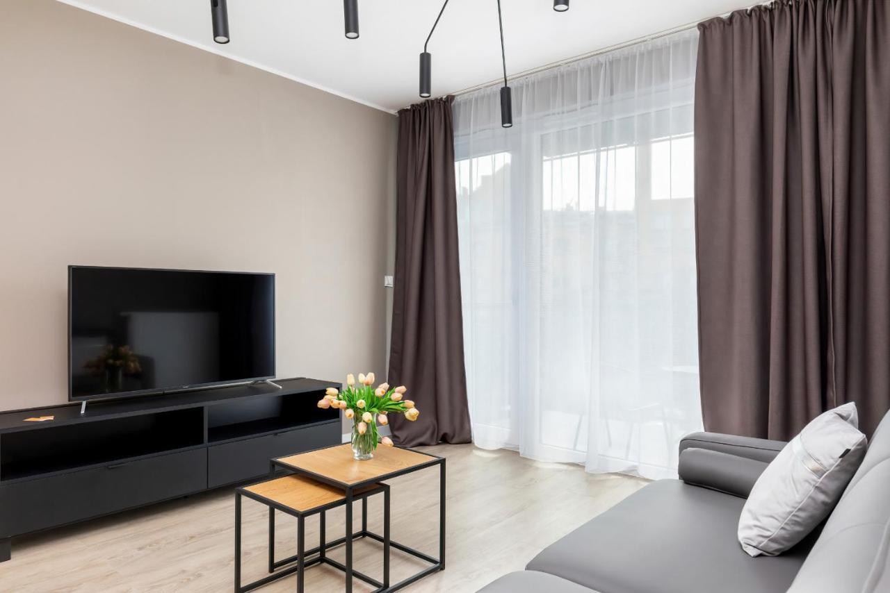 Modern City Center Apartments By Noclegi Renters Poznan Exterior photo