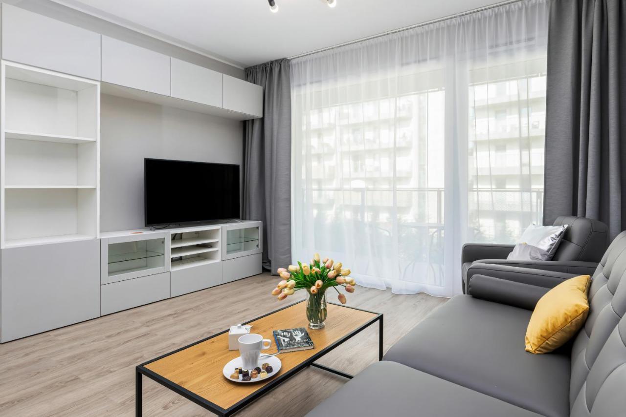 Modern City Center Apartments By Noclegi Renters Poznan Exterior photo